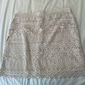 Wrangler cream crocheted flower skirt womens size M